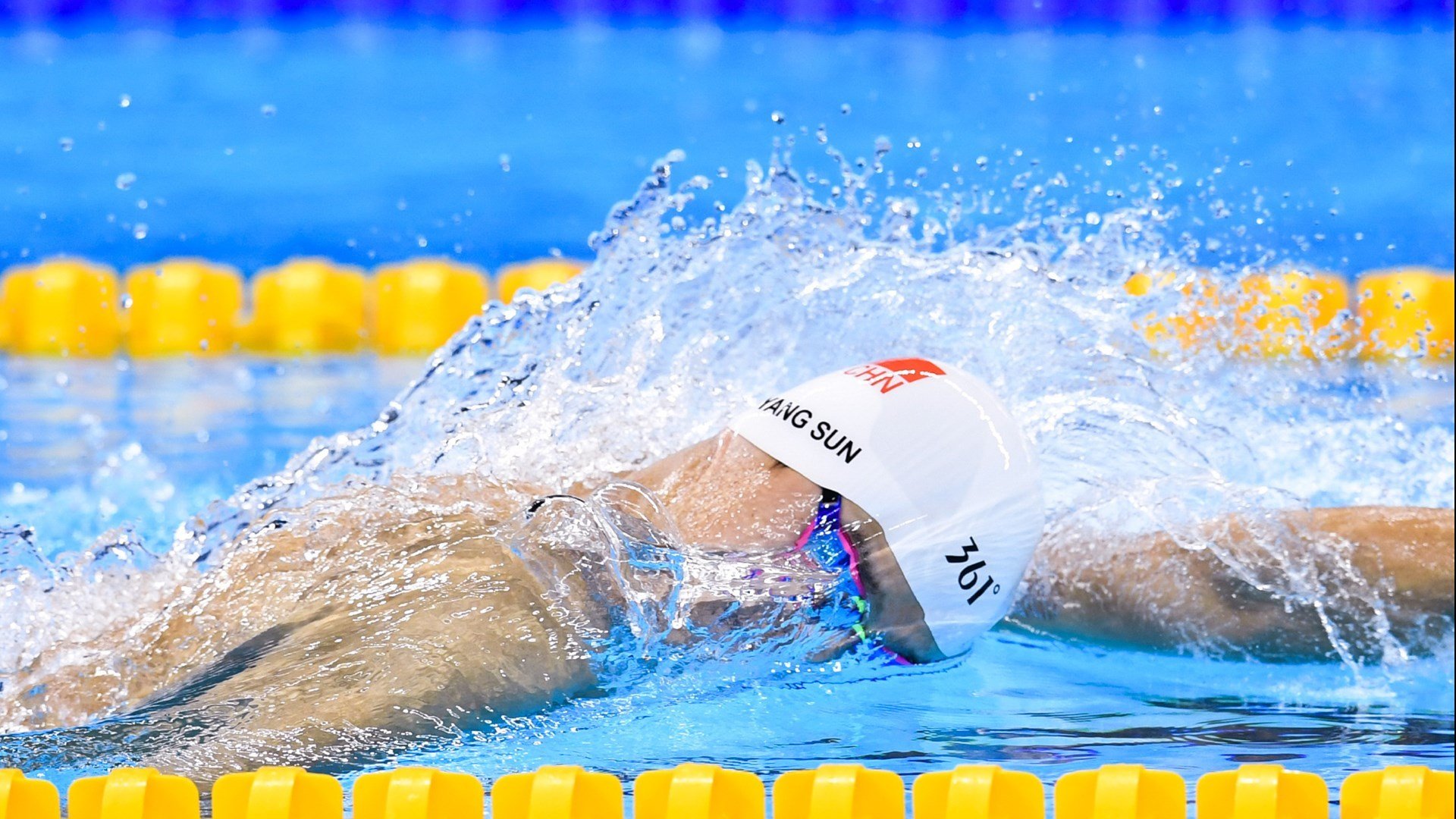 开云APP-史上最具话题的运动事件，你不能错过的那些瞬间，关于运动的典型事例